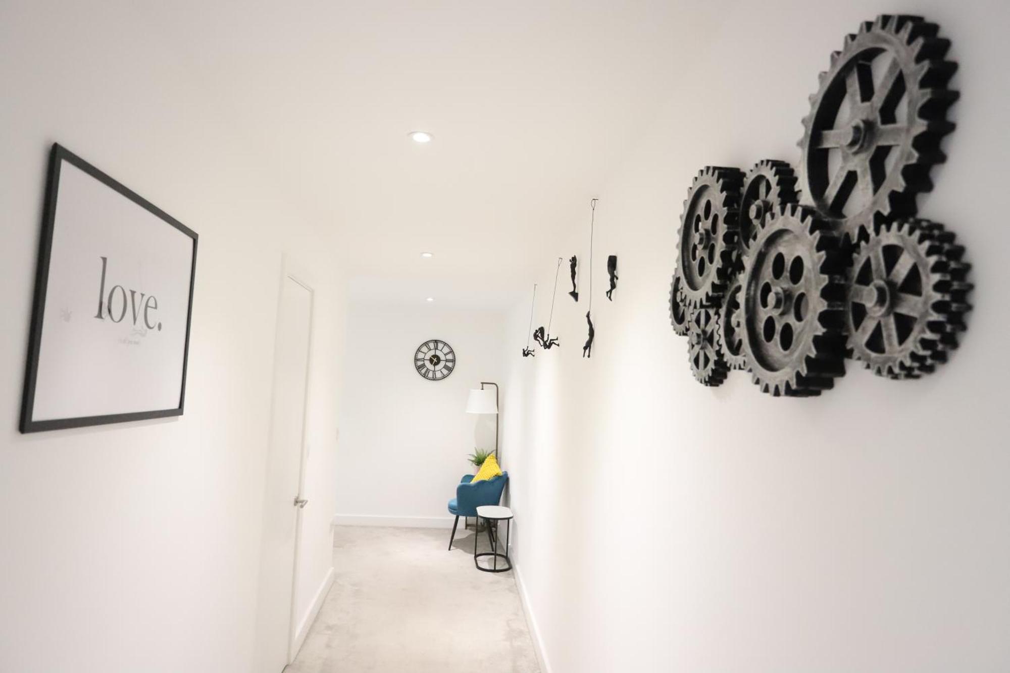 Spacious 3-Story Retreat With Rooftop Terrace And Modern Amenities London Luaran gambar