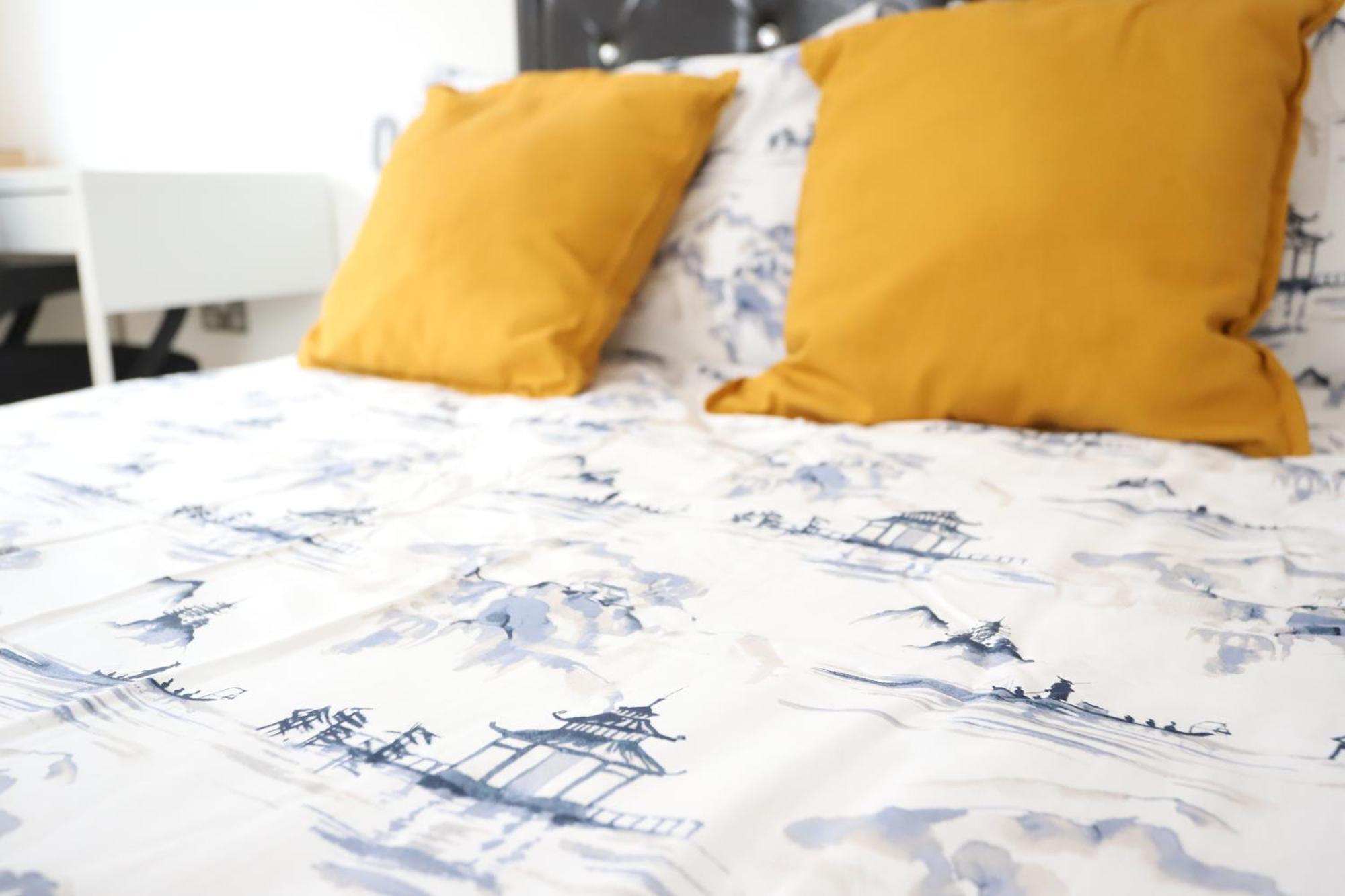 Spacious 3-Story Retreat With Rooftop Terrace And Modern Amenities London Luaran gambar